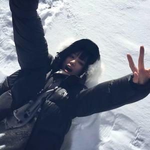 外国黑人舔亚洲女性阴部的视频
